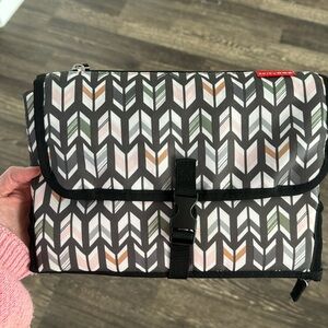 New skip Hop diaper changing pad/ bag